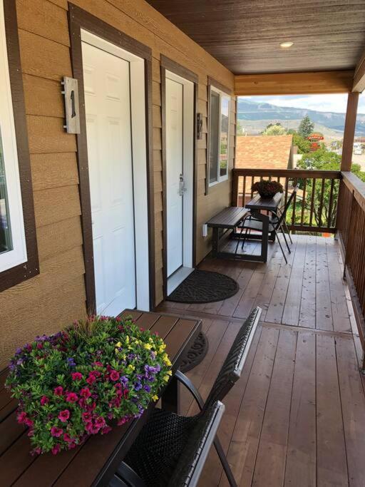 Parkway Yellowstone Guest House Room #1 Gardiner Bagian luar foto