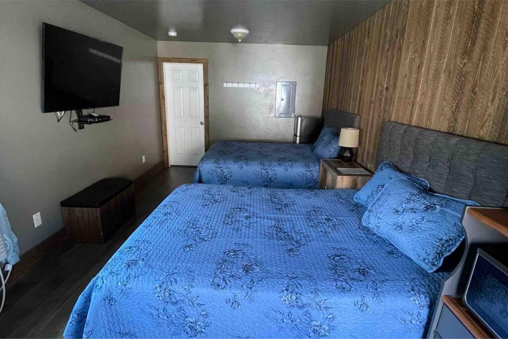 Parkway Yellowstone Guest House Room #1 Gardiner Bagian luar foto